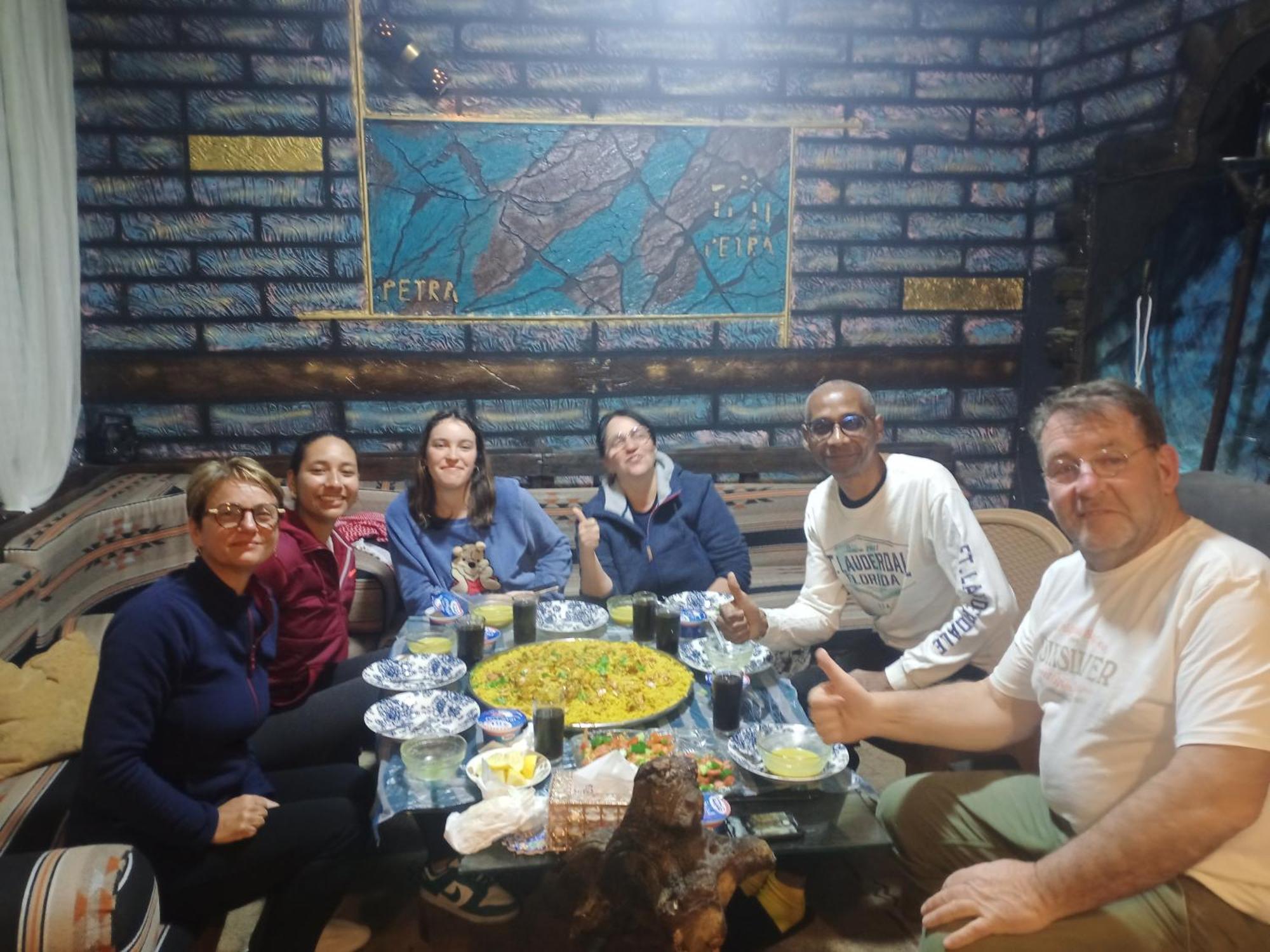 Petra Anas House Daire Wadi Musa Dış mekan fotoğraf