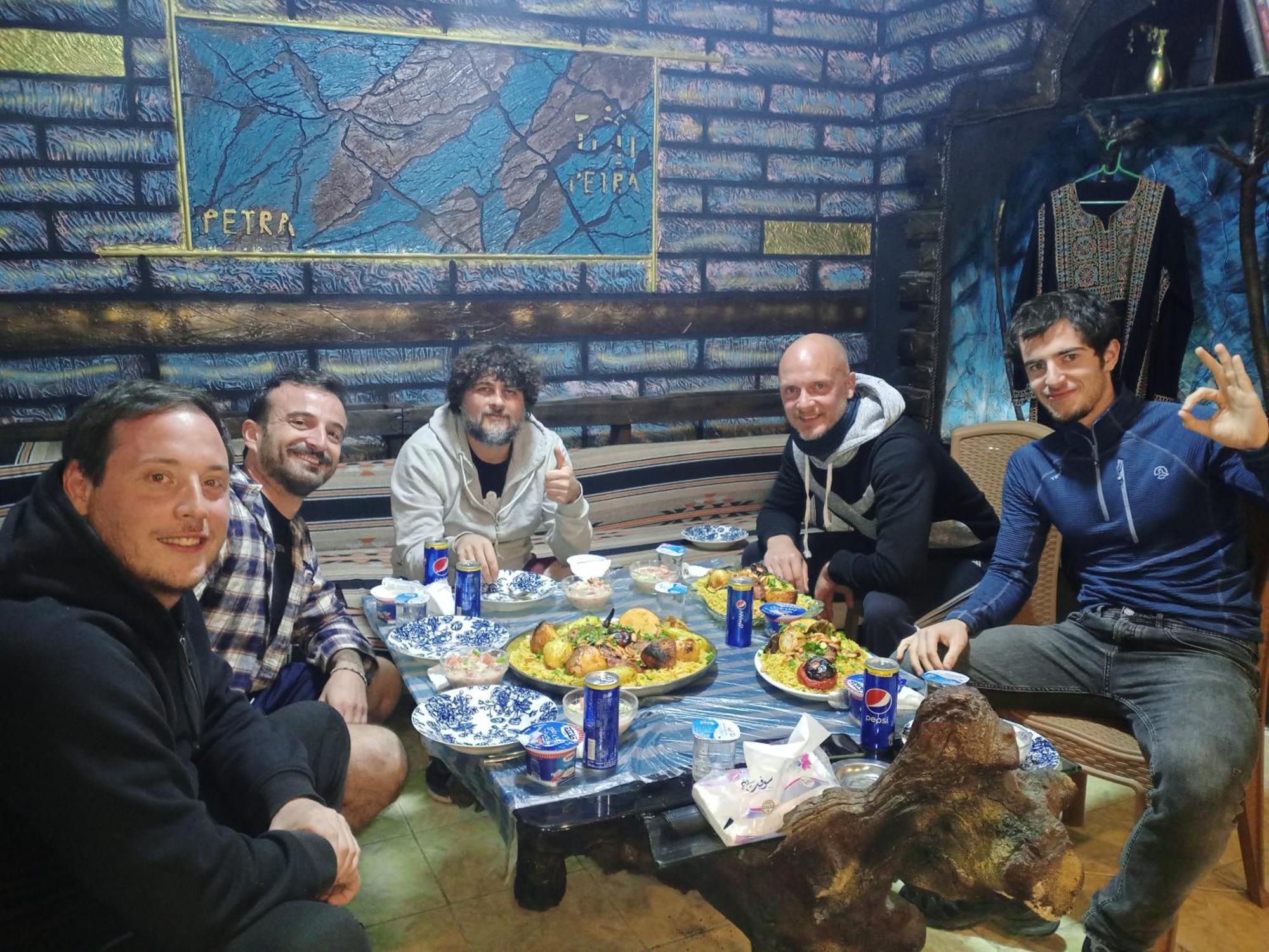 Petra Anas House Daire Wadi Musa Dış mekan fotoğraf