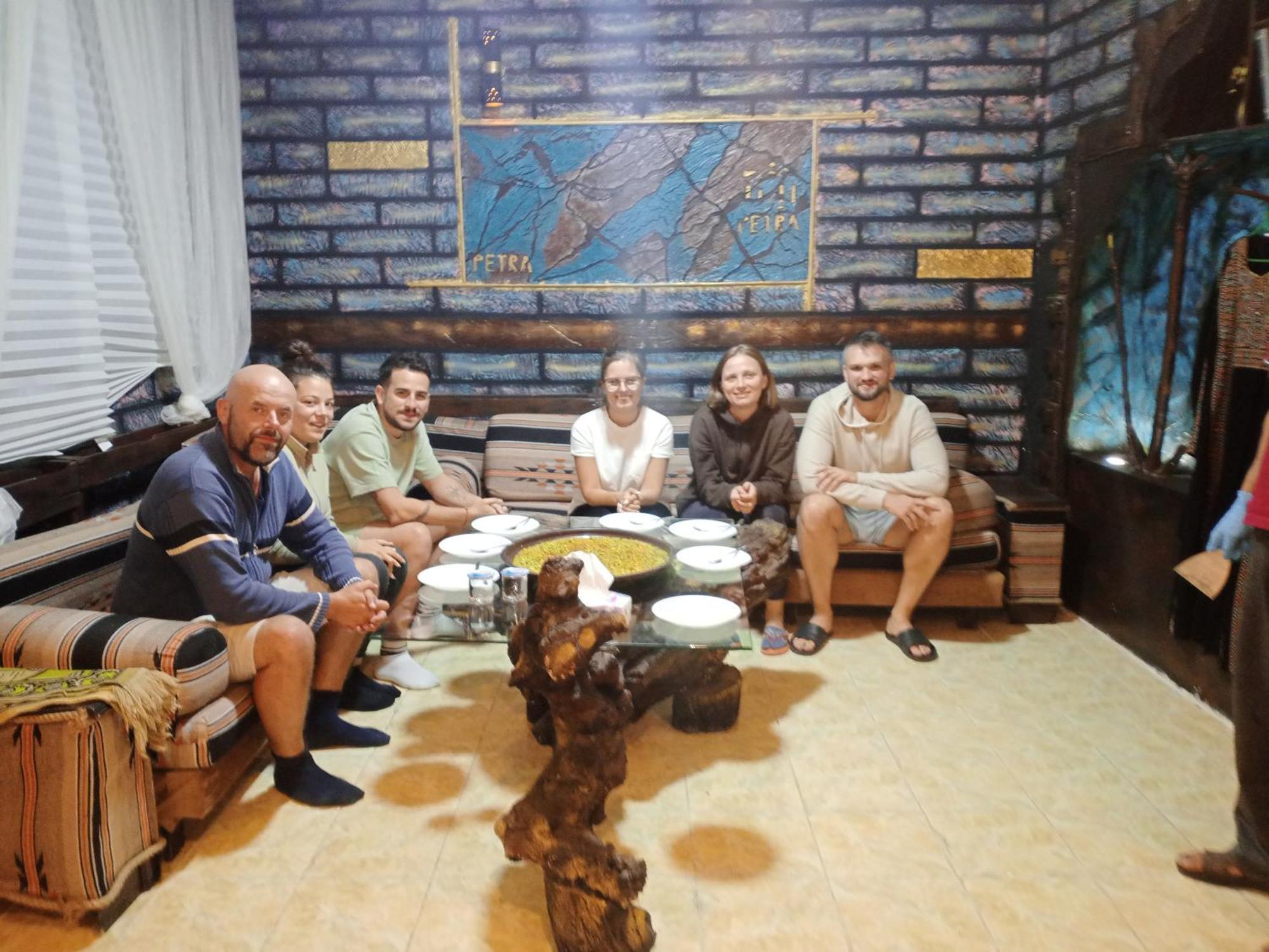 Petra Anas House Daire Wadi Musa Dış mekan fotoğraf