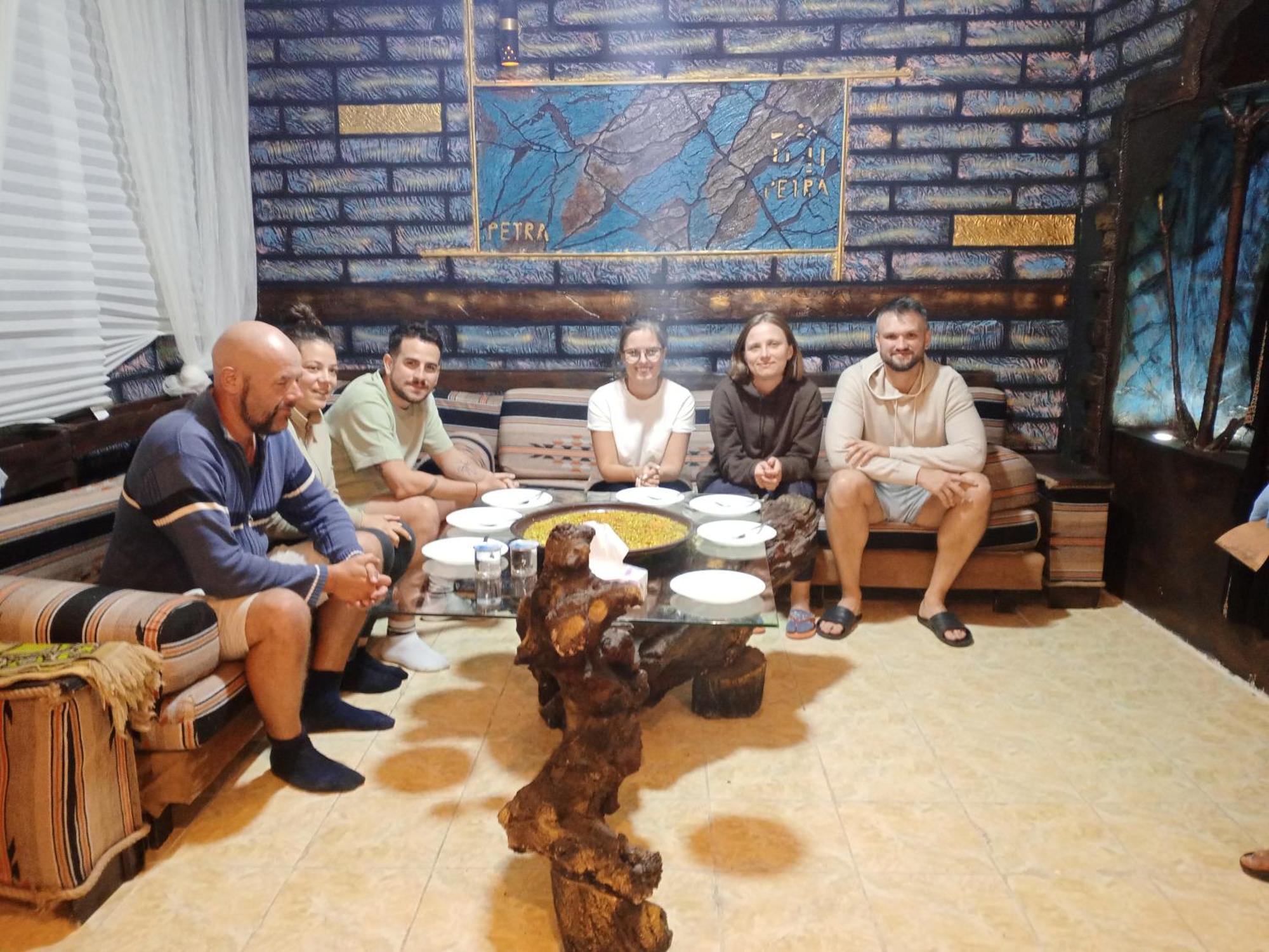 Petra Anas House Daire Wadi Musa Dış mekan fotoğraf